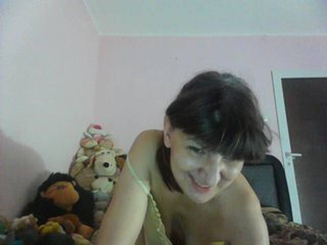 Capturi de ecran de difuzare strawberychus