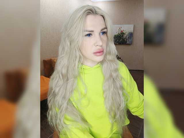 Capturi de ecran de difuzare CyberWhore111