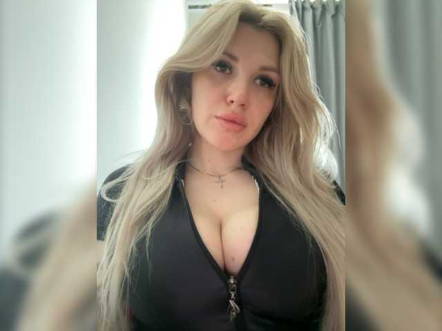 Capturi de ecran de difuzare CyberWhore111