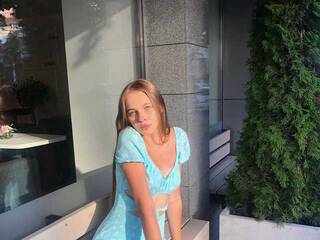 Chat video erotic SugaaaaR