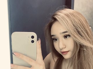 Chat video erotic SujiMin