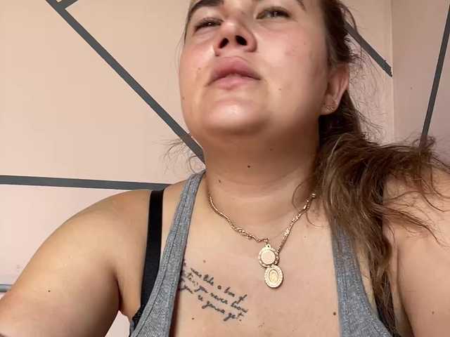 Capturi de ecran de difuzare sungirll