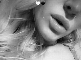 Chat video erotic Suuzykiss