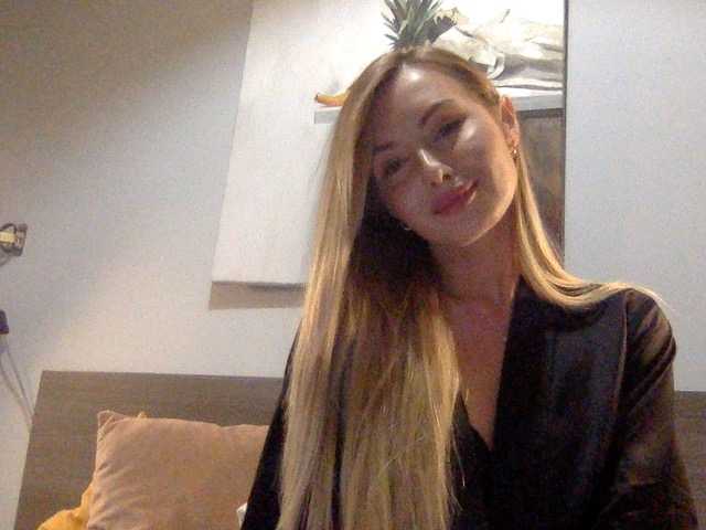 Capturi de ecran de difuzare Suzannaaa