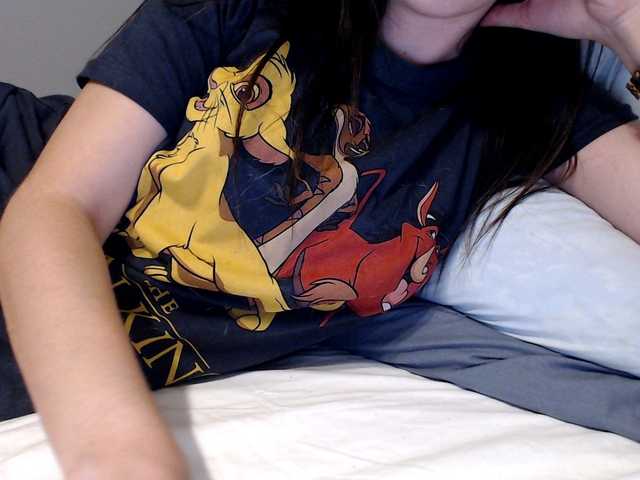 Capturi de ecran de difuzare Sweet-Dasha