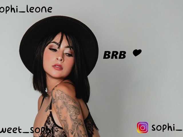 Fotografii sweet-sophi #Fuckmachine #Tattoos my loves !! We are today today with a goal of 400 on the Machine that fucked for 20 minutes
