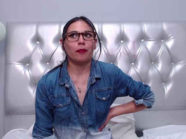 Capturi de ecran de difuzare sweetnicole-