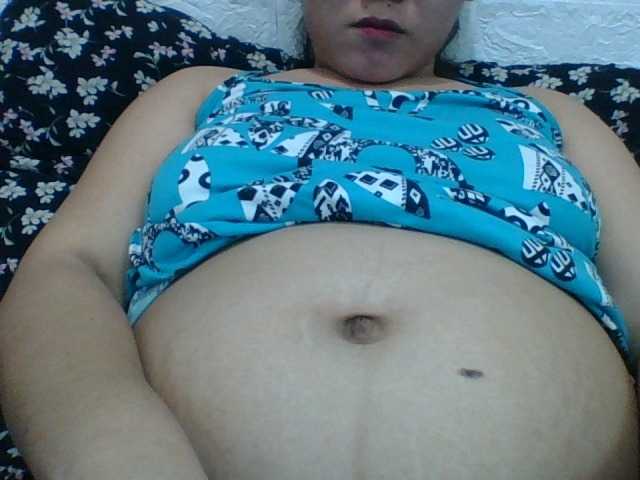 Capturi de ecran de difuzare SweetNikkie