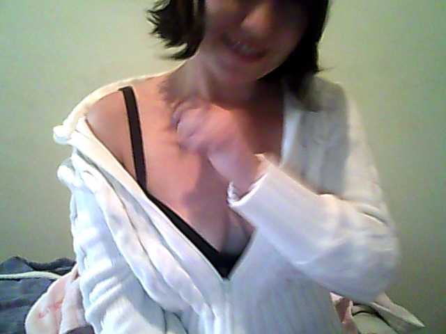 Fotografii SweetSafira Play with me :) Tips for tricks! 50 TOKENS - get naked - try me!