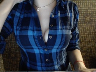 Fotografii SweetValeri Hi)) I look at your cameras, 20 tokens. Chest 50 tokens. Toy in private chat group