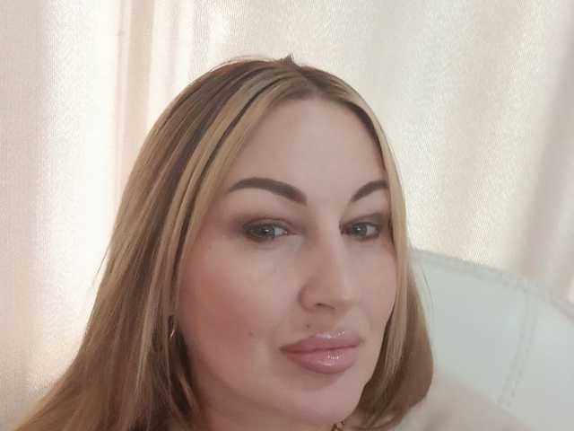 Fotografie a profilului FOX-ME-