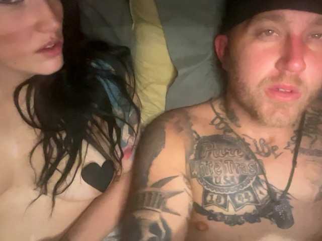 Fotografii Tattedtrouble Make us an offer before you send tokens and see if we accept ? for example ; you- “ I’ll give you 100 tokens to 69 each other for 5minutes showing everything ” ….Us - were hungry anyway…. Lol deal send em to start