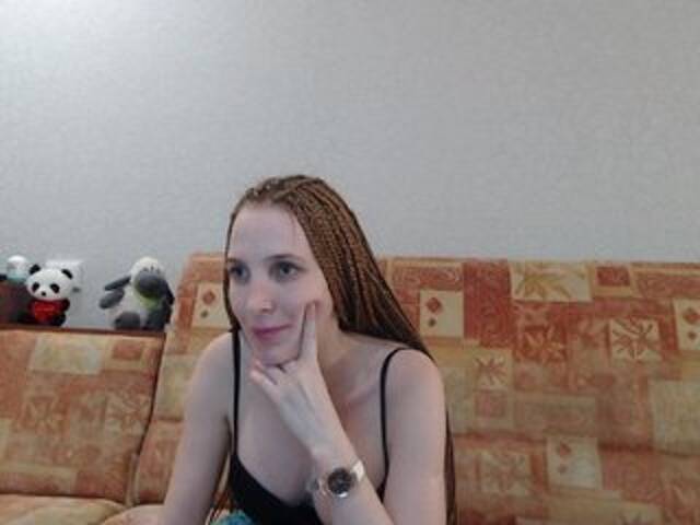 Capturi de ecran de difuzare TemmiNew