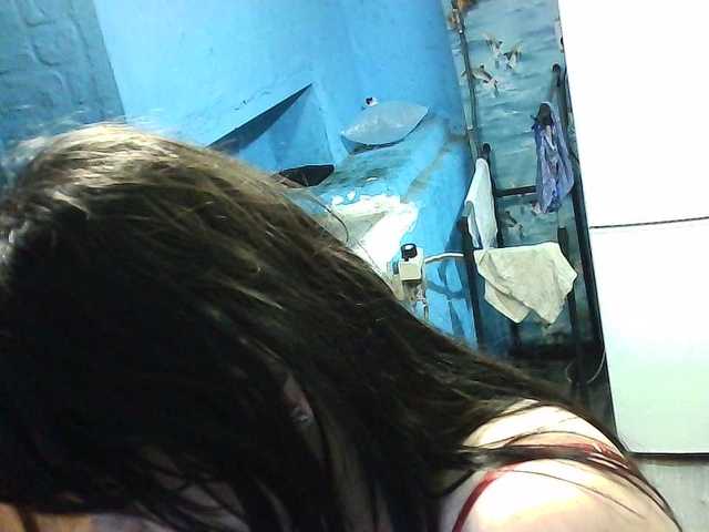 Capturi de ecran de difuzare TerriLaLovely