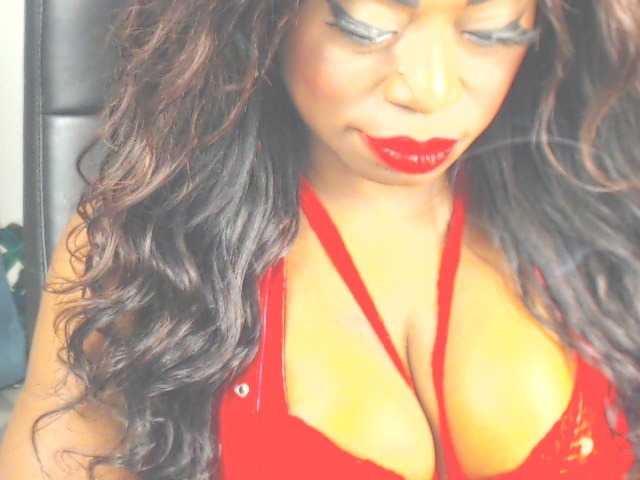 Capturi de ecran de difuzare thaiwanaxxxx