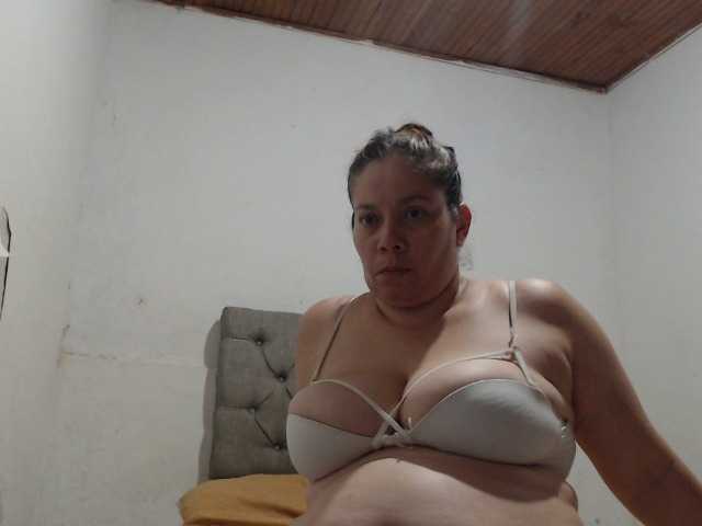 Capturi de ecran de difuzare tiffa1hot