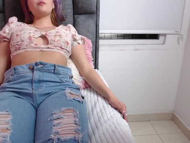 Capturi de ecran de difuzare TiffanyCox