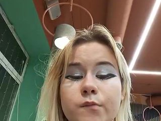 Chat video erotic Tinablackkk