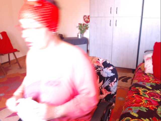 Capturi de ecran de difuzare Tinakiss