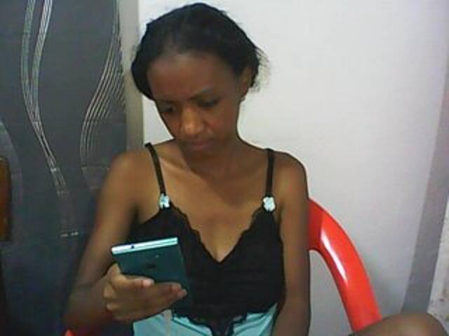 Capturi de ecran de difuzare tinychloe