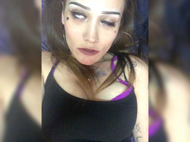 Capturi de ecran de difuzare TinyDetails