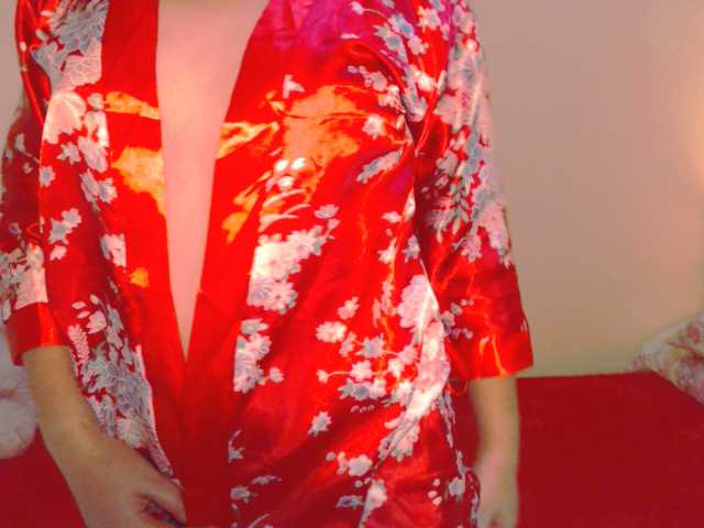 Capturi de ecran de difuzare LADY_JEWEL