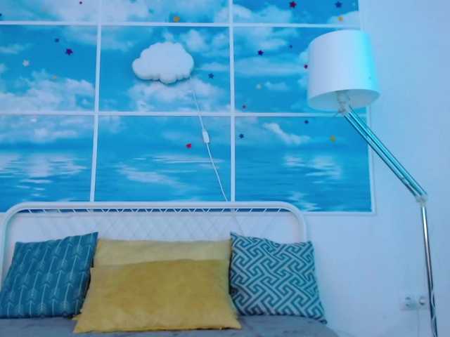 Capturi de ecran de difuzare TomikoMilo