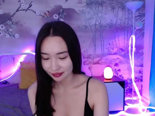 Fotografii TomikoMilo Have you ever tried royal blowjob or ever hear about this ? Ask me ! My fav vibe level 5,10,20,30,40,50, 66 it goes me crazy #asian #mistress #skinny #squirt #stockings