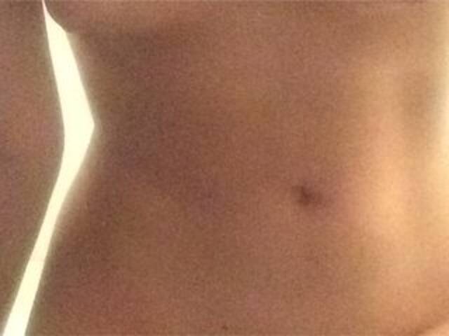 Capturi de ecran de difuzare tenderlybaeee