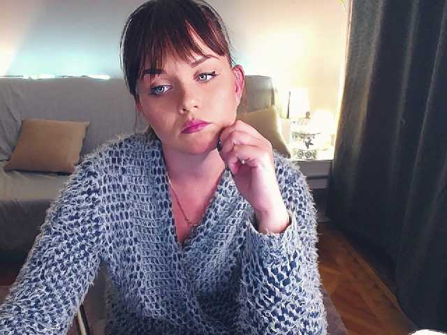 Capturi de ecran de difuzare ToriBlacks