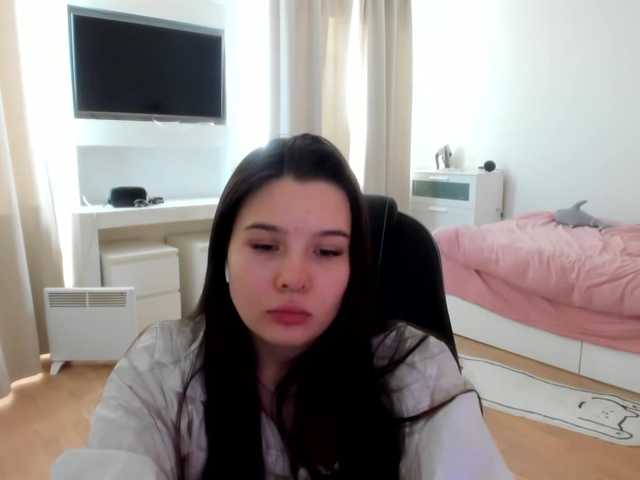 Capturi de ecran de difuzare ToriLoon