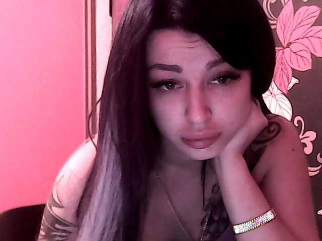 Capturi de ecran de difuzare Torydoll666