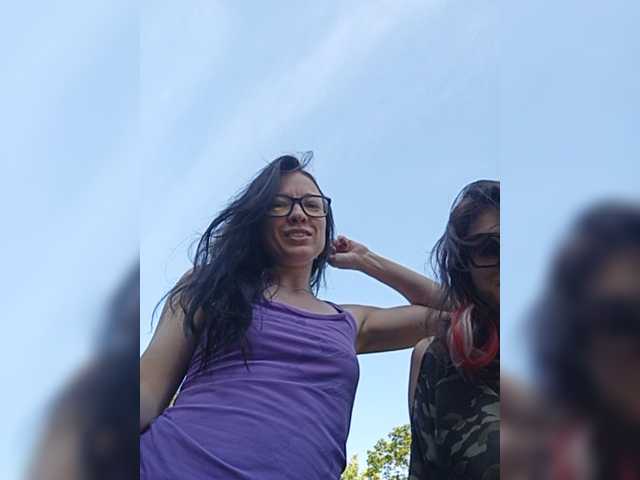 Capturi de ecran de difuzare TreshGirls