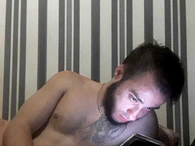 Capturi de ecran de difuzare TwinsHard