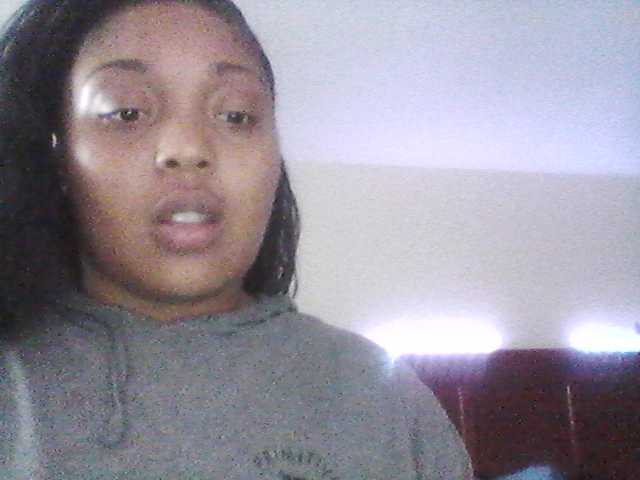 Capturi de ecran de difuzare tymeless271