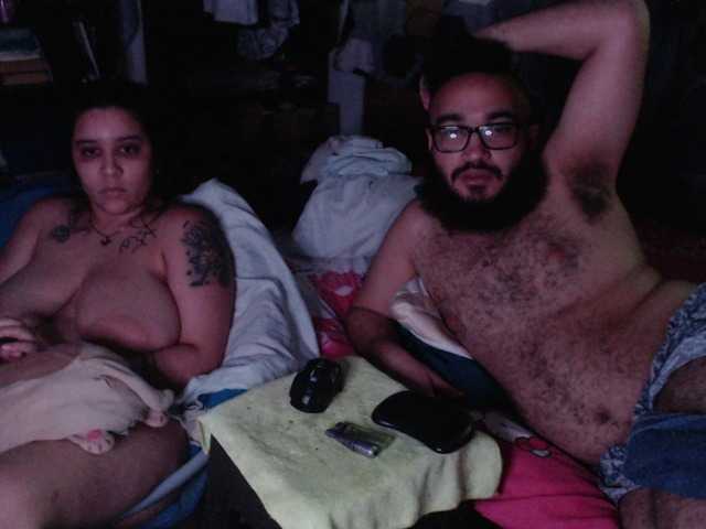 Fotografii Angie_Gabe IF U WANNA SOME ATTENTION JUST TIP. IF U WANNA SEE US FUCK HARD GO PVT AND WE CAN FUN TOGETHER. NOOOO FUCKING FREE SHOW