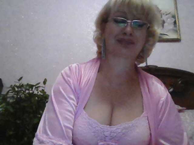 Fotografii _mamasita_ Greetings, my dears: * Welcome im my room. I will be glad to your attention and gifts :)