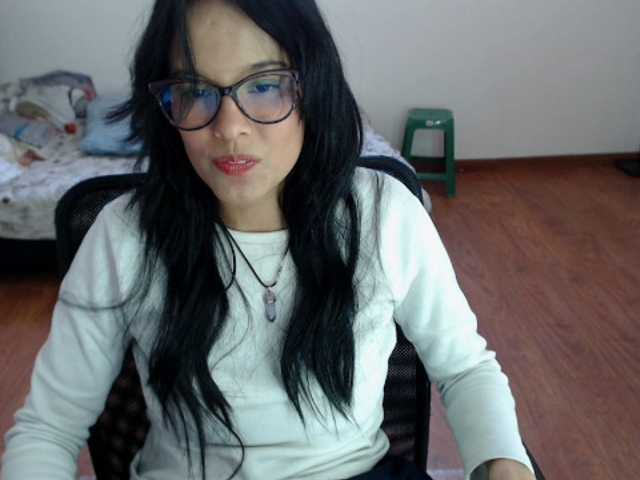Fotografii valak133 ❤️25 nakedtokenspls play with me pls Help me to have a big orgasm.❤️ #squirt #colombia #latina #glasses#c2c