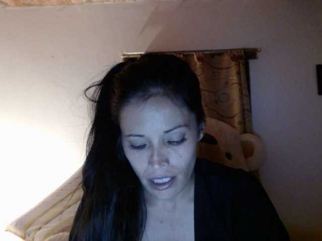 Capturi de ecran de difuzare VAMPIREHOT