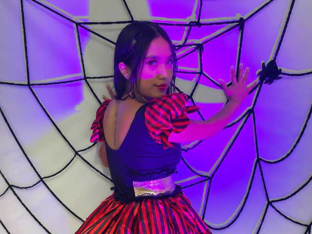 Fotografie a profilului VANESSAQUEEN2