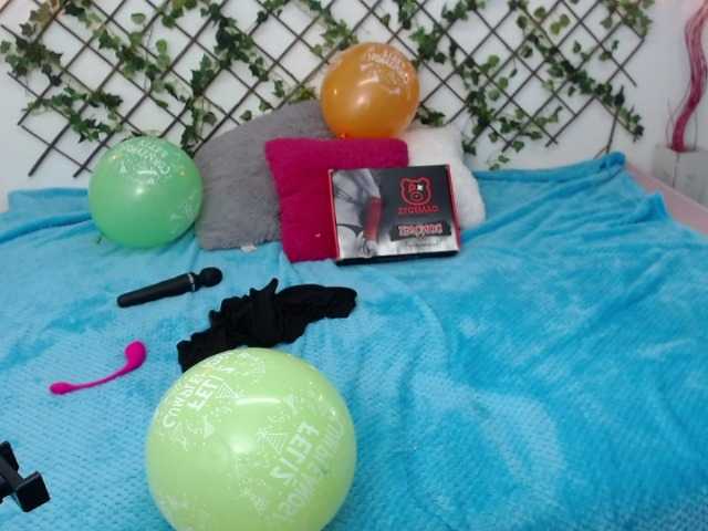 Capturi de ecran de difuzare vicky-hot