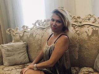 Chat video erotic vikki-love