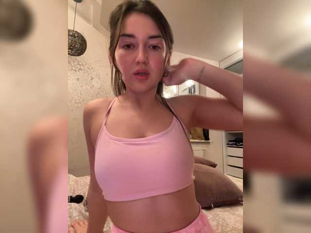 Capturi de ecran de difuzare ViktoriaX