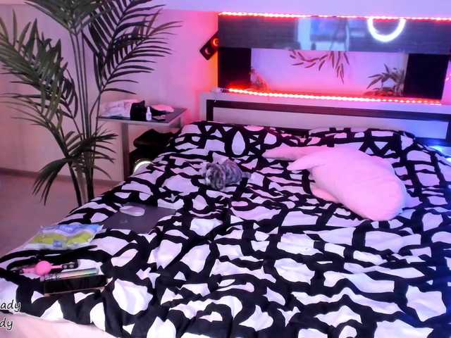 Capturi de ecran de difuzare virtual_lady