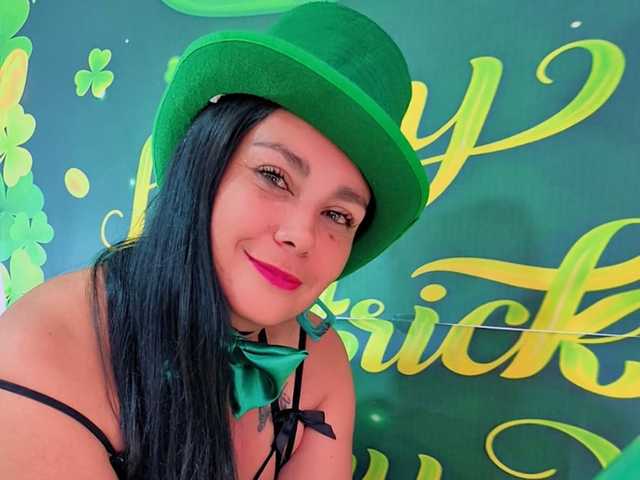 Fotografie a profilului vivian-milf-paint