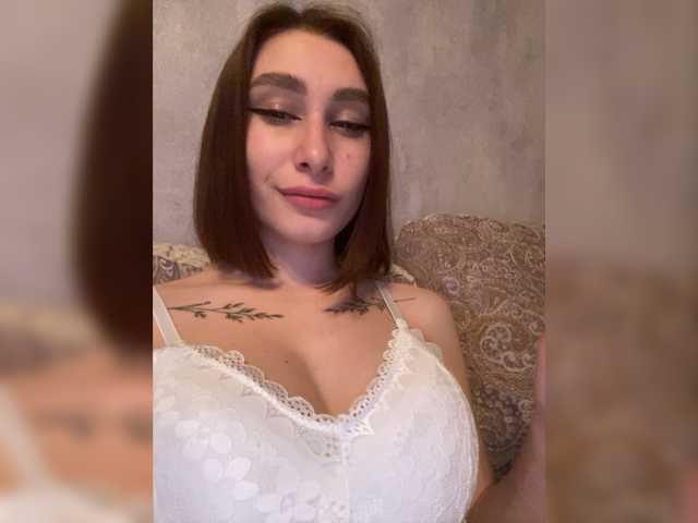 Capturi de ecran de difuzare 1ONESUCH