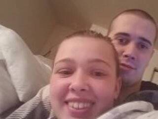 Chat video erotic CouchCouple7