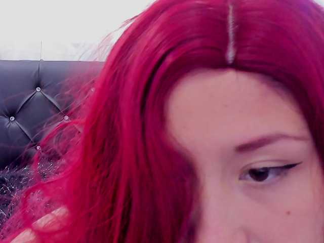 Fotografii Willow-Red Welcome Dear! ♥ #Vibe With Me #Cam2Cam Prime #Bailar #Desnudarse #Disfrutar