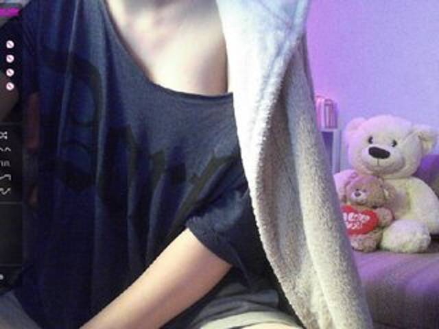 Capturi de ecran de difuzare Anyuta_Kiss