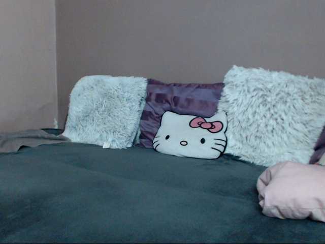 Capturi de ecran de difuzare xLolaBloomx